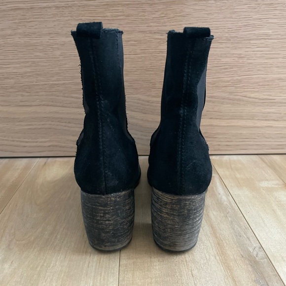 Jeffrey Campbell Suede Chelsea Boot - Picture 2 of 4